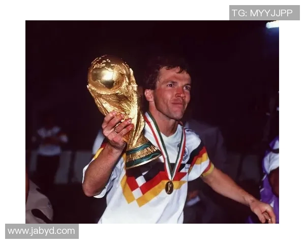 世界杯明星风采:探索足坛顶级球员的成长故事与辉煌时刻 世界杯明星风采:探索足坛顶级球员的成长故事与辉煌时刻