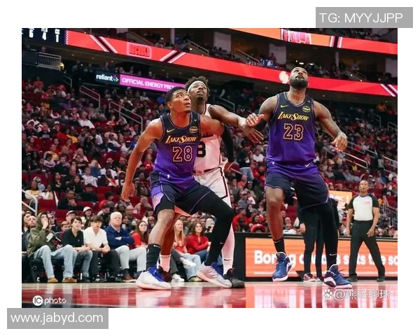 湖人对阵火箭比赛精彩回顾湖人领先23分的精彩瞬间分析