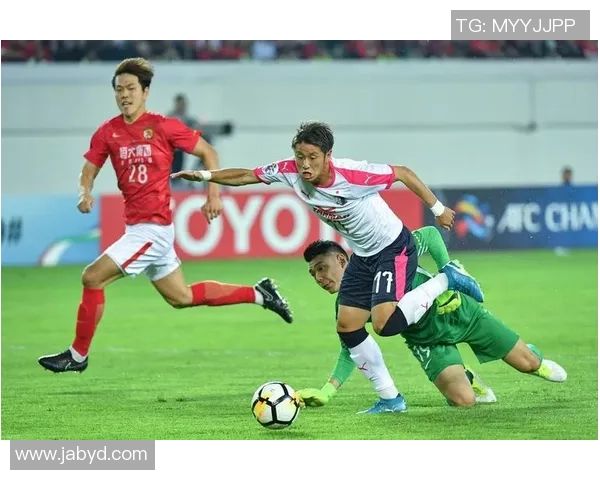 广州恒大遭遇大阪樱花冷门失利比赛回顾与分析