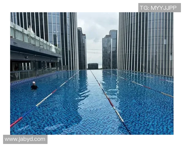 智能化泳池清洁解决方案助力打造更加清洁健康的泳池环境