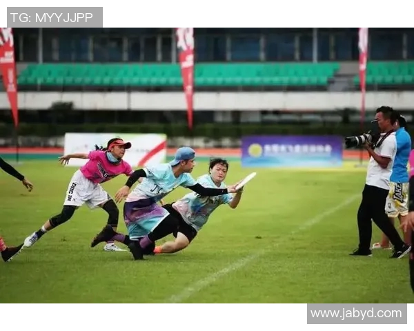 刘强深度分享飞盘技巧与心得体会助你轻松掌握这项运动的乐趣与魅力