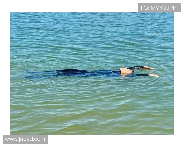 仰泳技巧提高方法大揭秘