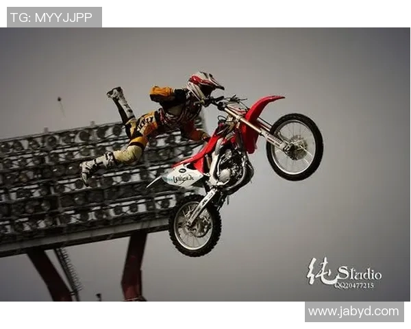 重庆极限运动队与上海极限运动队赛后复盘力量对比分析